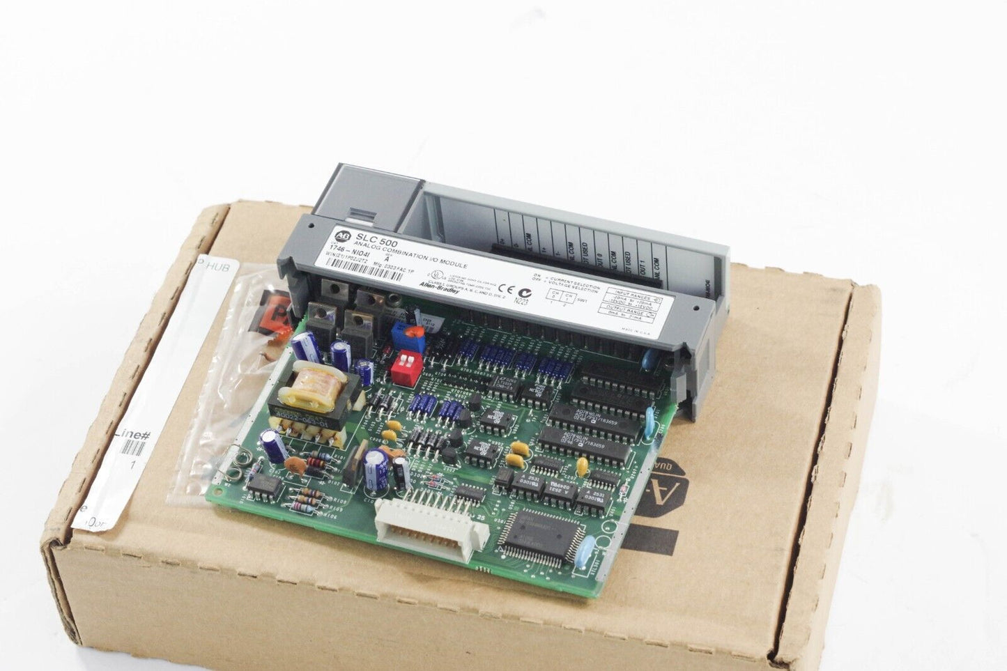 Allen-Bradley 1746-NI04I SLC 500 Analog Combination Module Ser A