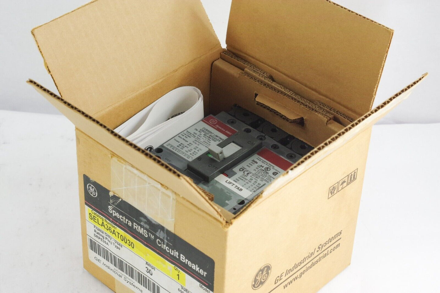 GE SELA36AT0030 Circuit Breaker 30 A Frame 3P 600V SRPE30A15 15A Rating Plug