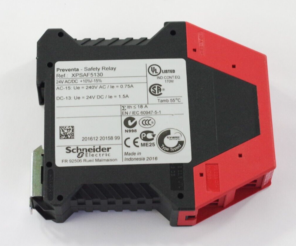 Schneider Electric XPSAF5130 Safety Relay XPS-AF 24V AC/DC