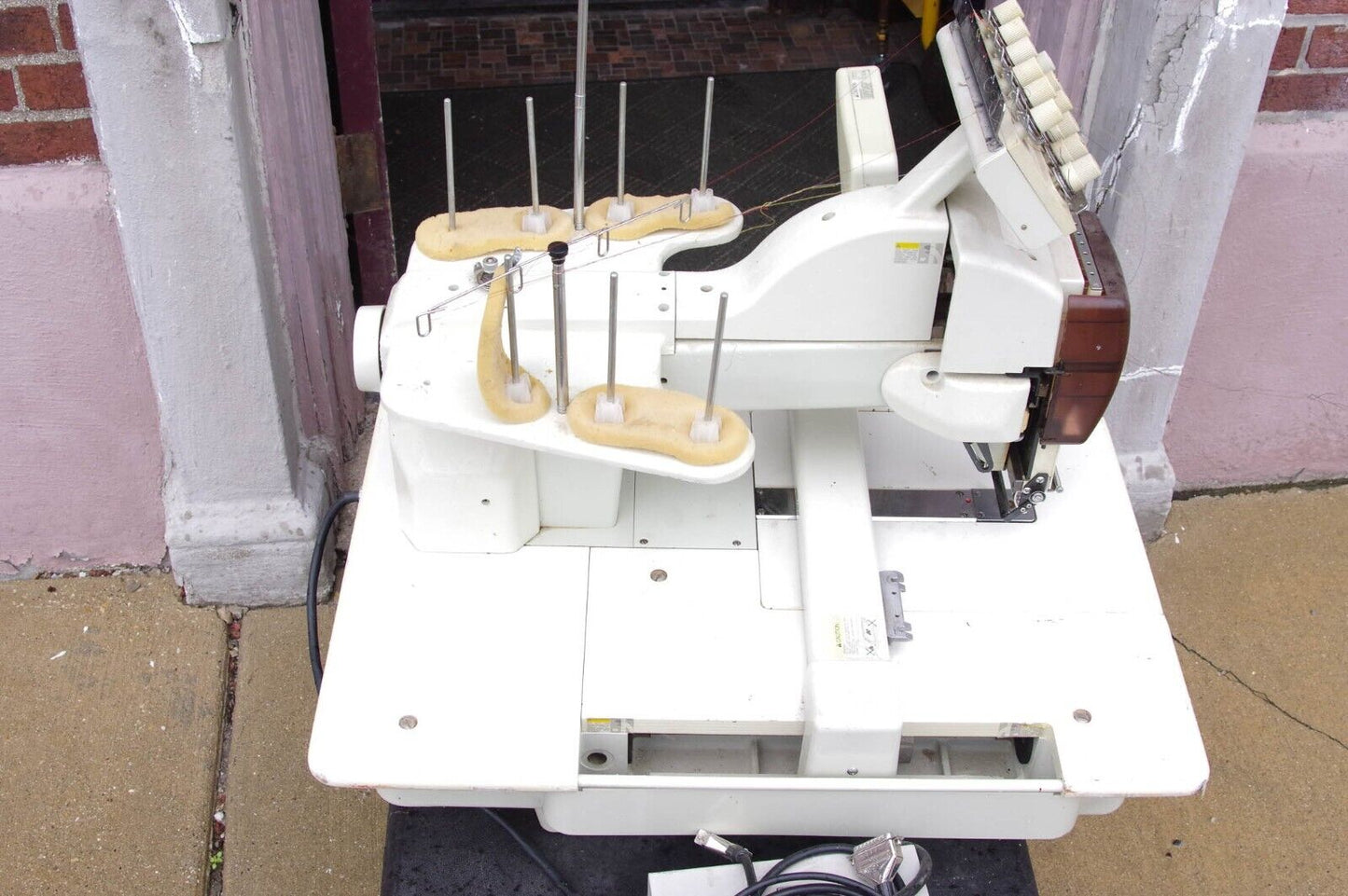 Toyota Expert ESP 820 AD820 Commercial Embroidery Machine - For Parts or Repair
