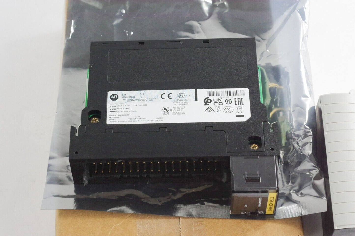 Allen Bradley 1756-OF8IH Ser A ControlLogix 8-Point HART Analog Output Module