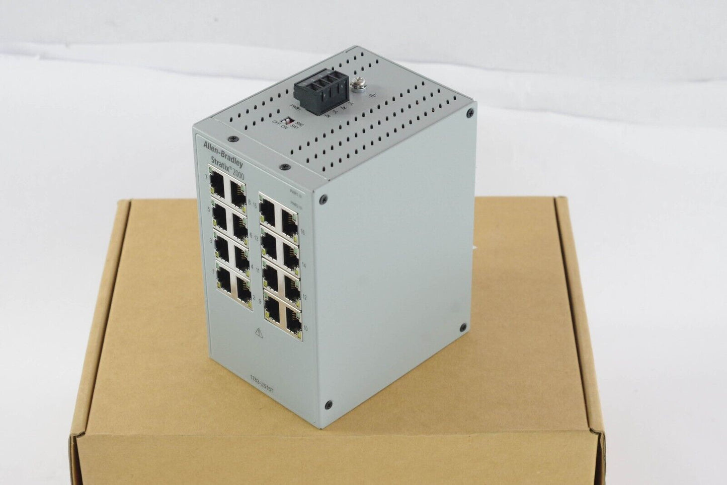 2020 Allen Bradley 1783-US16T Ser B Stratix 2000 Unmanaged Switch - Open Box