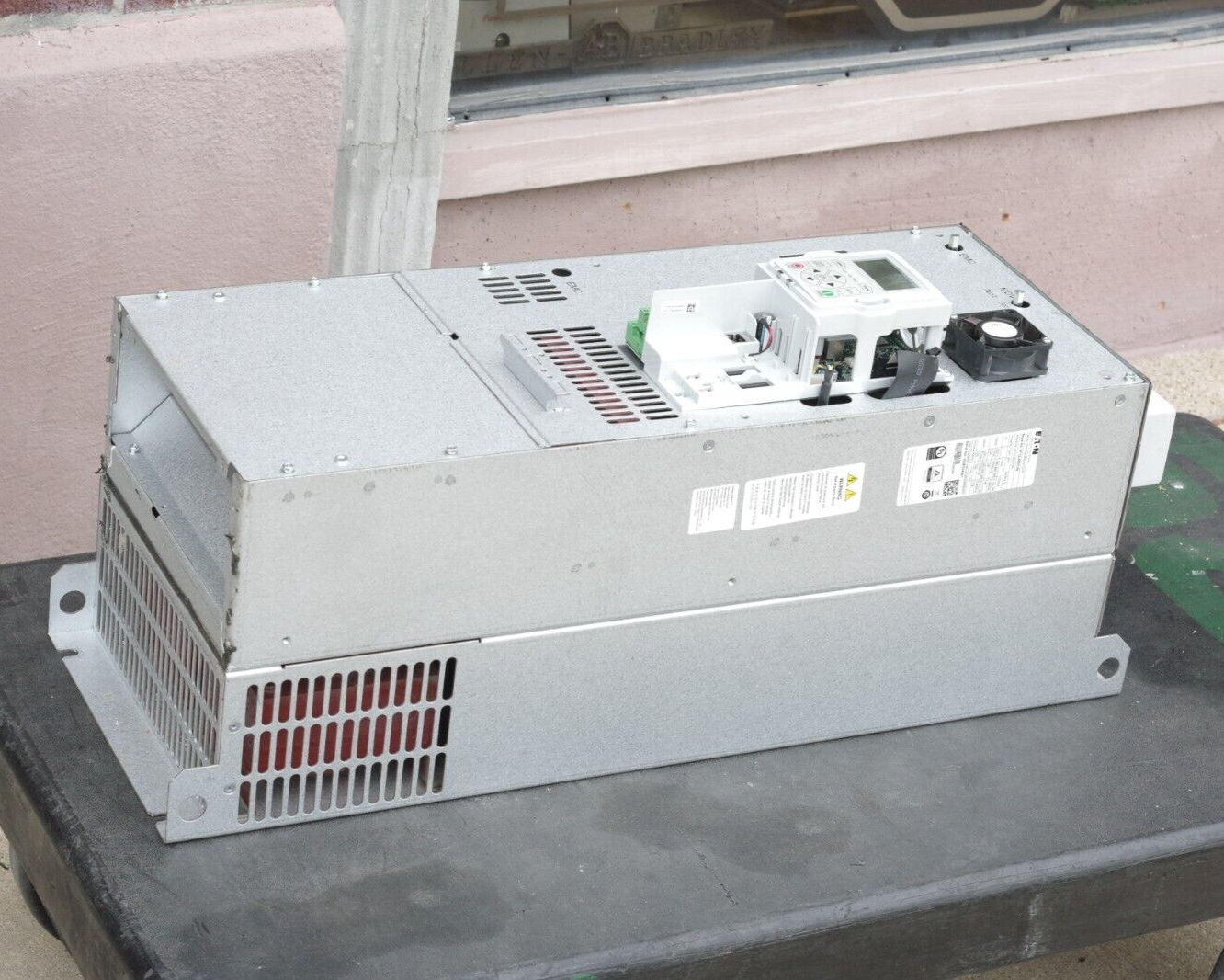 Eaton DH1-34140DN-C21C PowerXL Drive 480V 3Ph 100HP 400Hz - No Cover