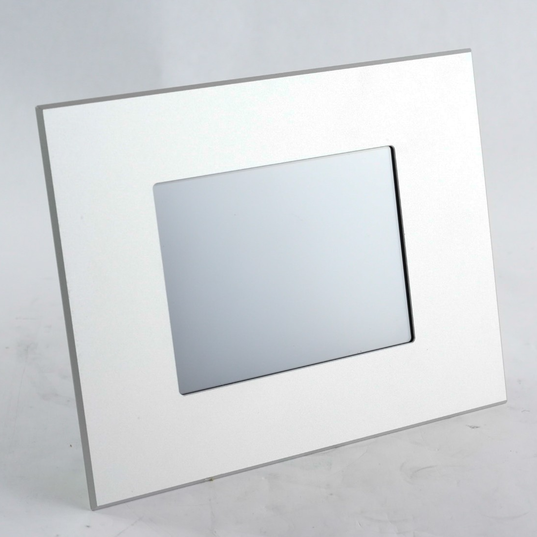 LOYTEC LVIS-ME200 Touch Panel 5.7" BacNET Modbus OPC