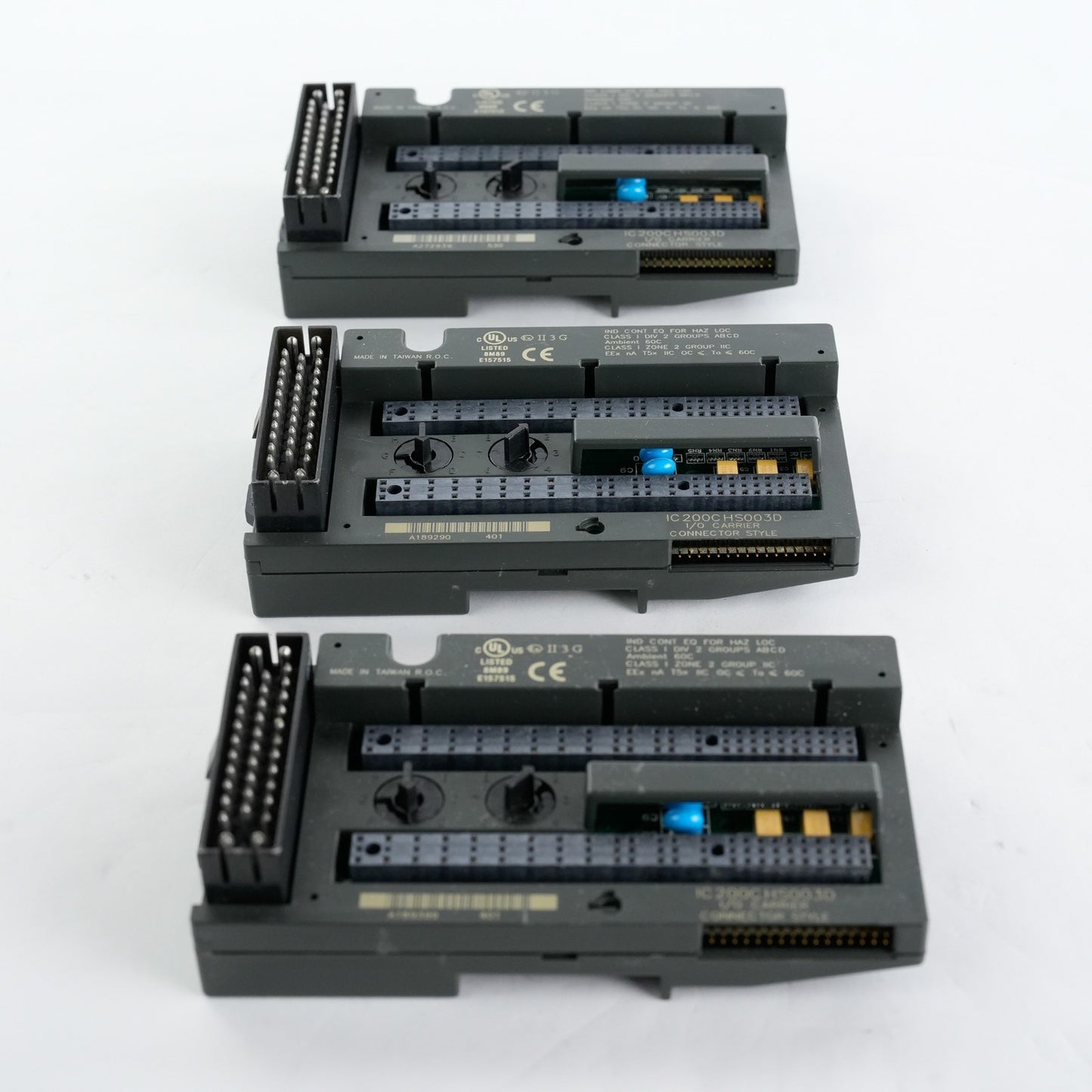 GE Fanuc IC200CHS003 / IC200CHS003D I/O Carrier Connector Style