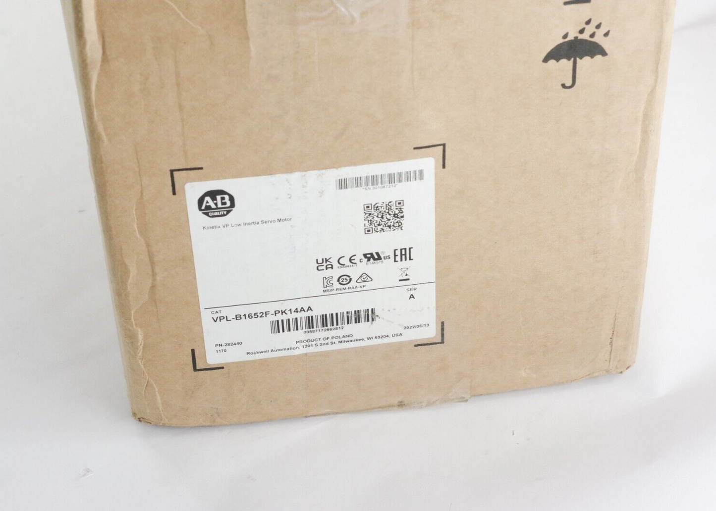 2022 Allen Bradley VPL-B1652F-PK14AA Ser A Servo Motor - Open Box