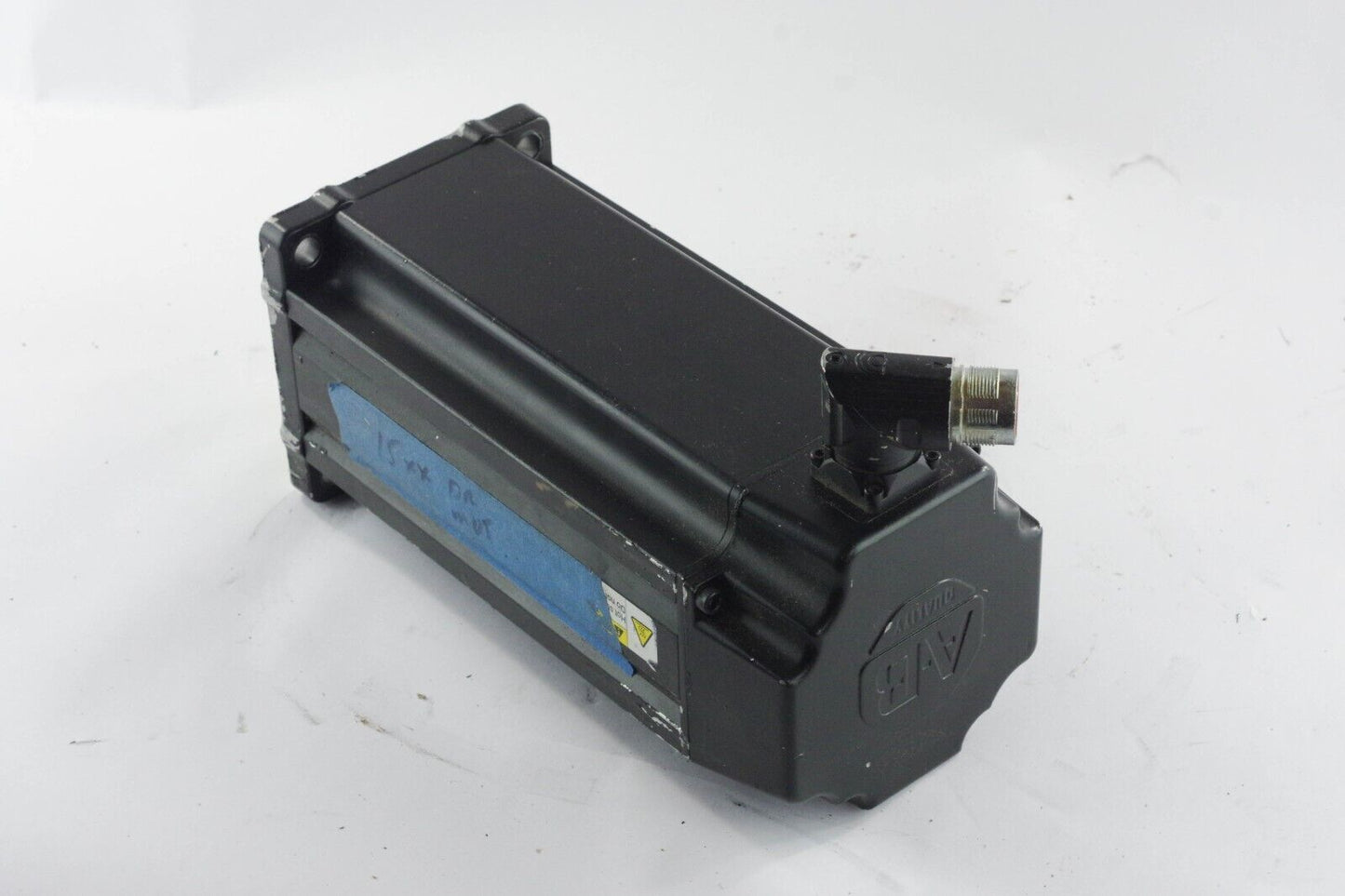 Allen Bradley VPLB1304CPK14AA / VPL-B1304C-PK14AA Kinetix AC Servo Motor