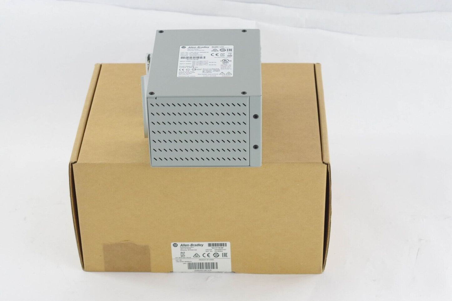 2020 Allen Bradley 1783-US16T Ser B Stratix 2000 Unmanaged Switch - Open Box
