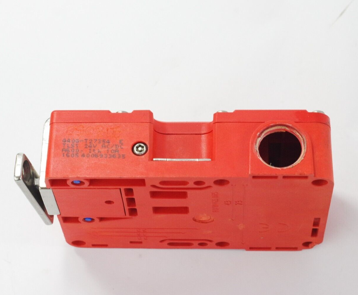 Allen Bradley TLS1-GD2 Guard Master Safety Interlock Switch