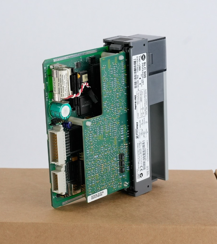Allen Bradley 1747-L553 /B SLC 500 5/05 64K Memory Ethernet/RS-232 Controller