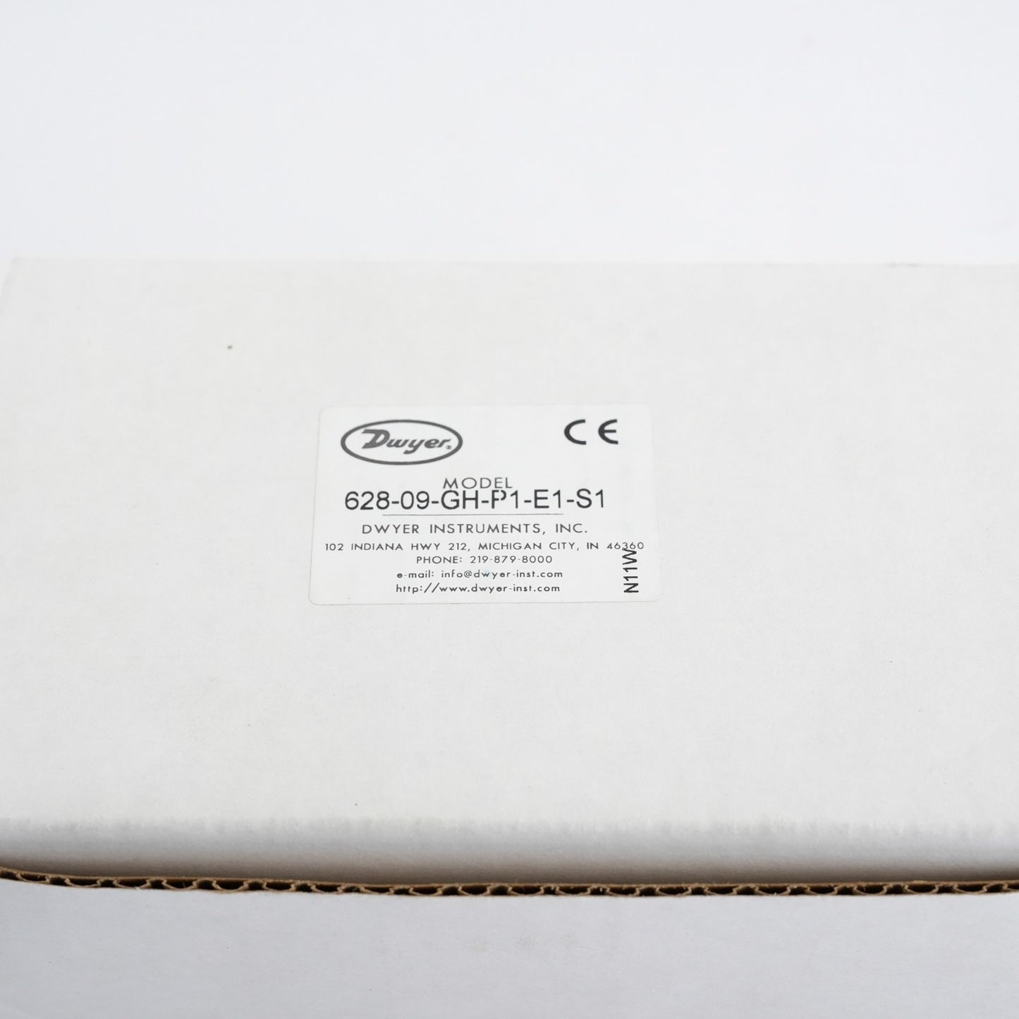 Dwyer 628-09-GH-P1-E1-S1 / 62809GHP1E1S1 - Open Box