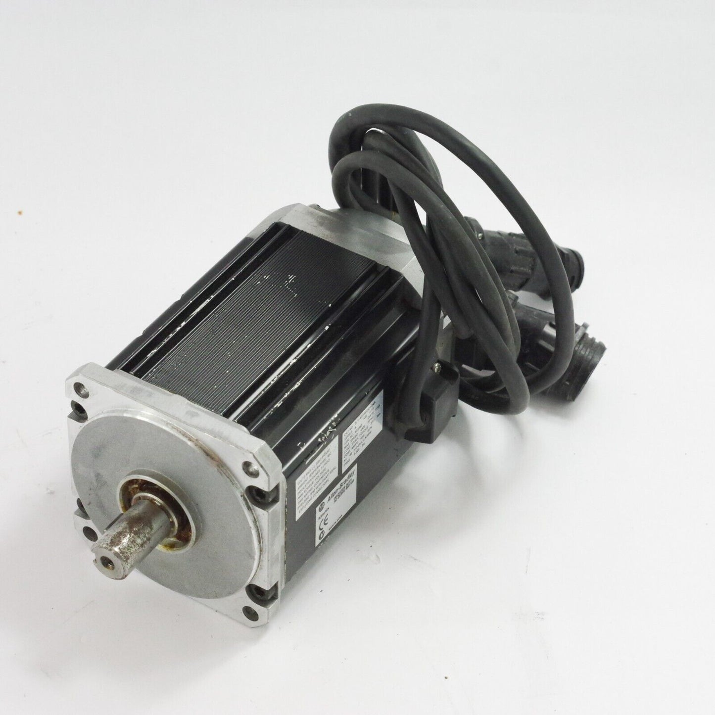 Allen Bradley TLY-A310M-HJ62AA Servo Motor .95kW 16mm Shaft 3PH 230V 10A
