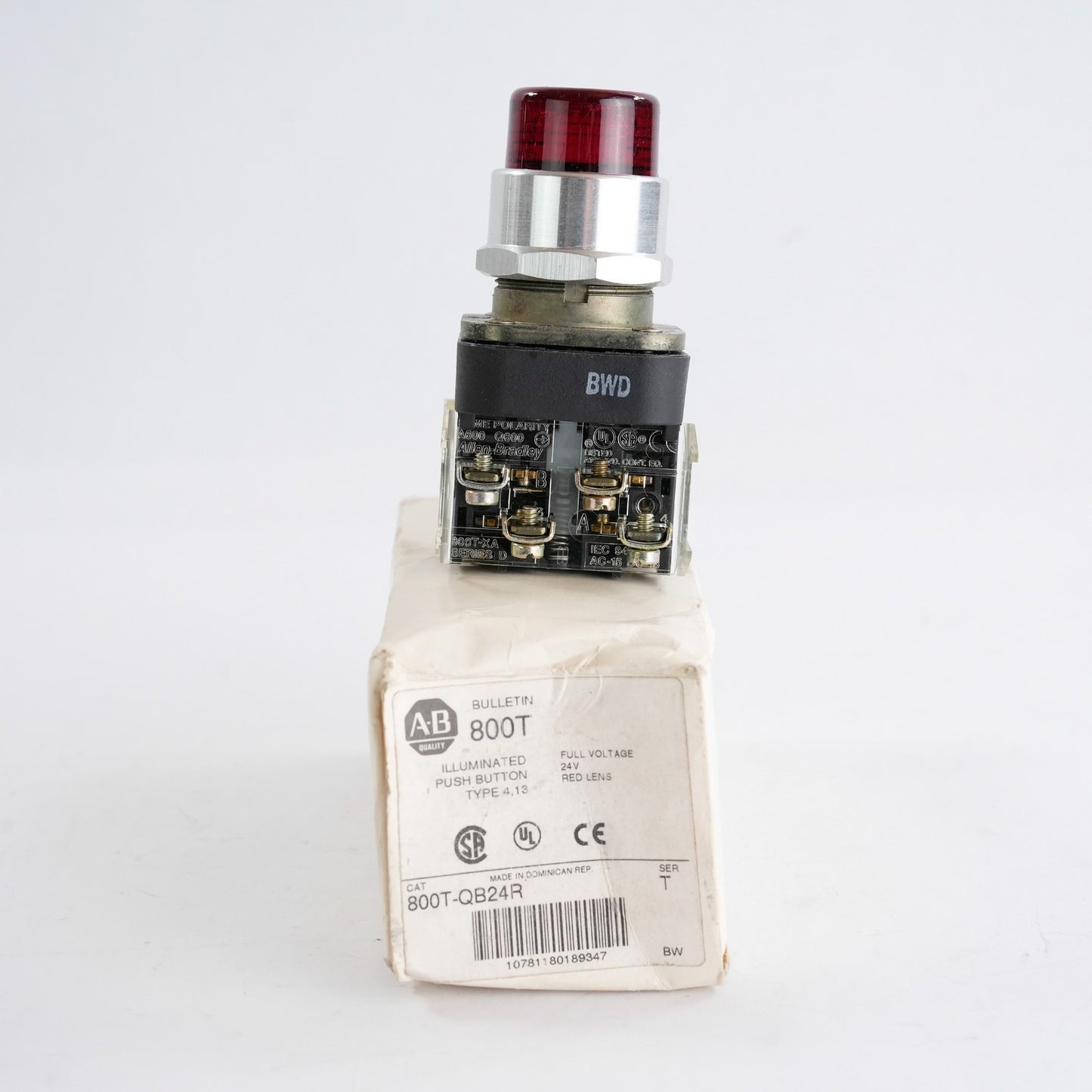 Allen Bradley 800T-QB24R /T Red Illuminated Pushbutton 800TQB24 - Open Box