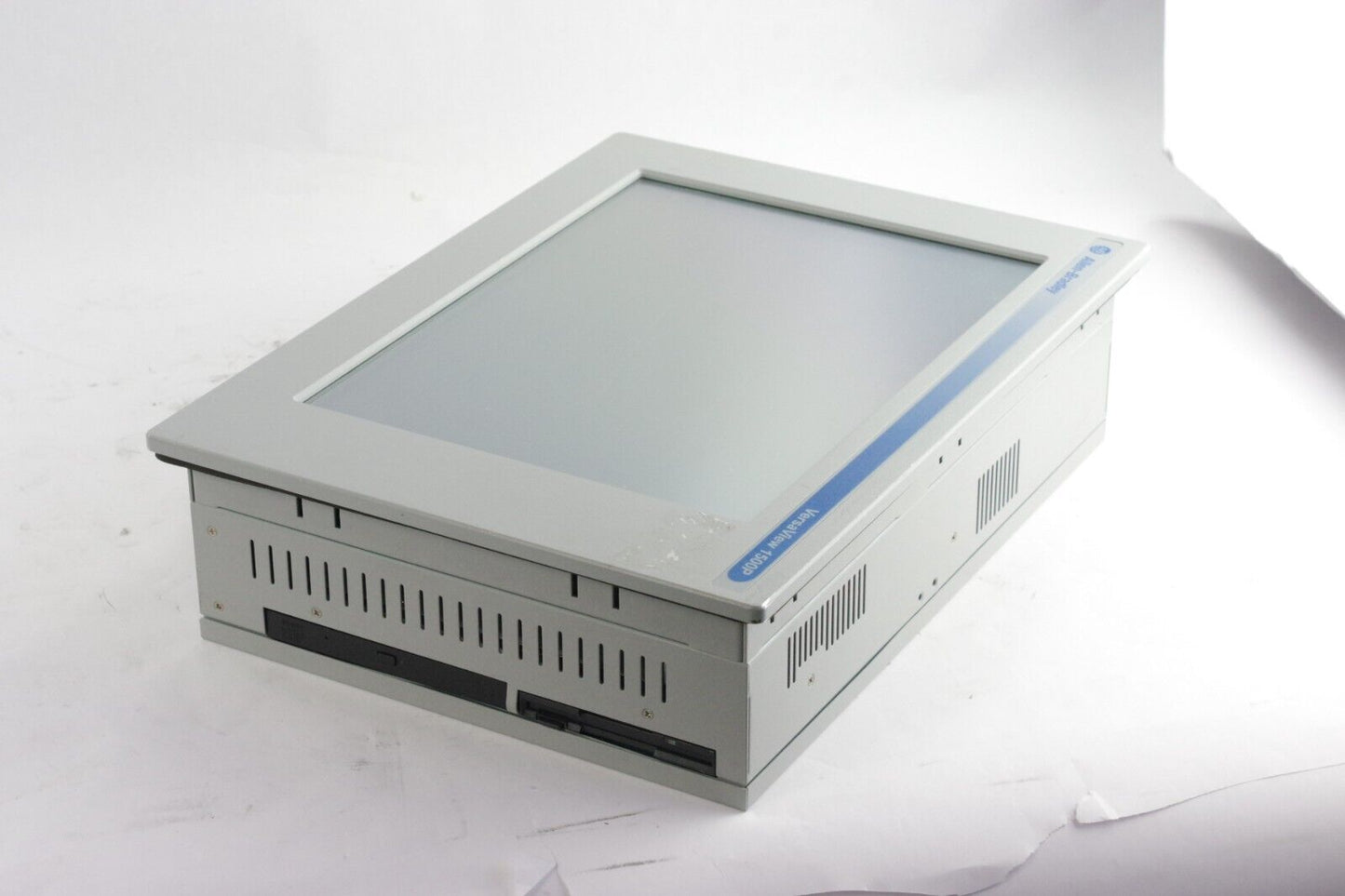 Allen Bradley Versa View 1500P 6181P-15TPXPH/B SER B / REV A with Hard Drive