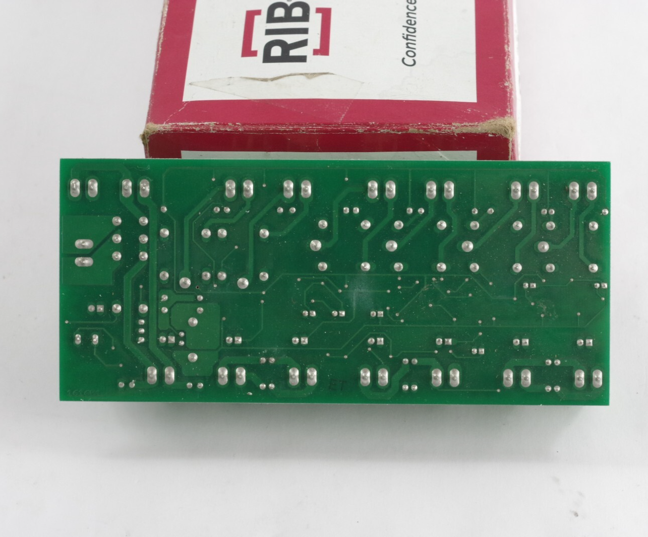 Functional Devices RIBMNLB-6 + MT212-6 Mounting Track - Open Box