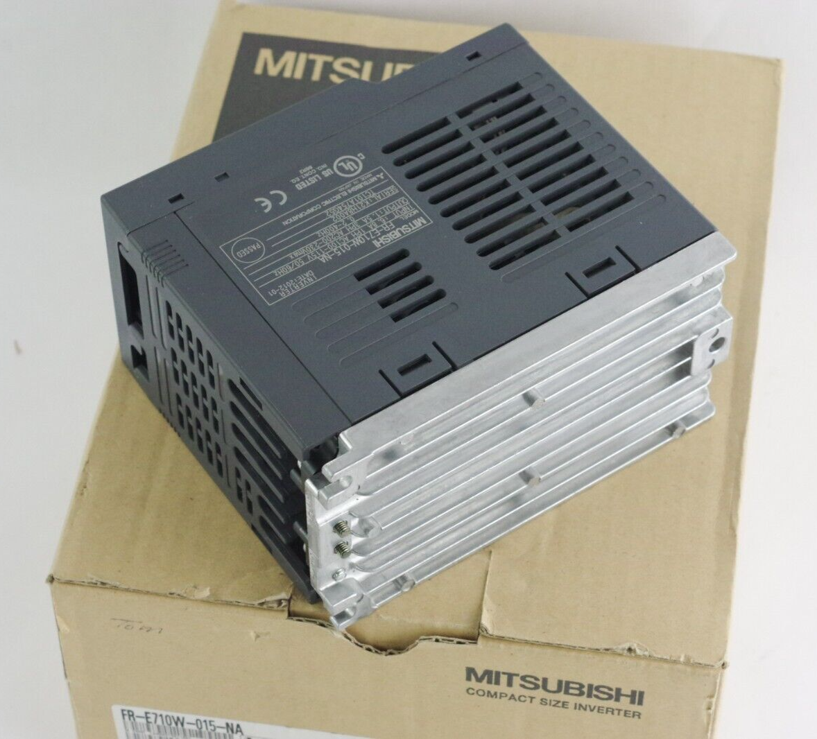 Mitsubishi FR-E710W-015-NA / FRE710W015NA Compact Size Inverter - Open Box