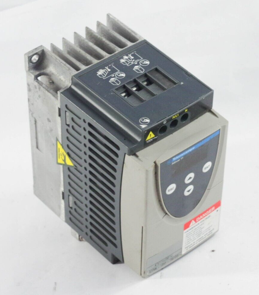 Telemecanique Altivar 11 ATV11HU09F1U Variable Speed Drive / ATV 1HU09F1U