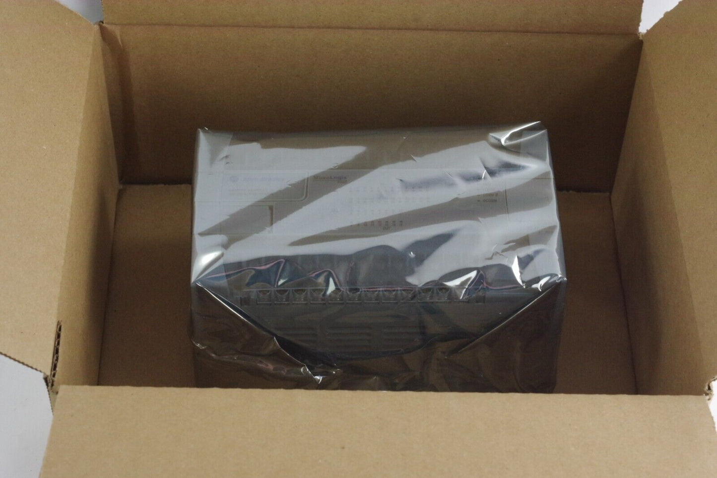 Allen Bradley MicroLogix 1200 1762-L40AWAR /C 40 Point Controller - Refurbished