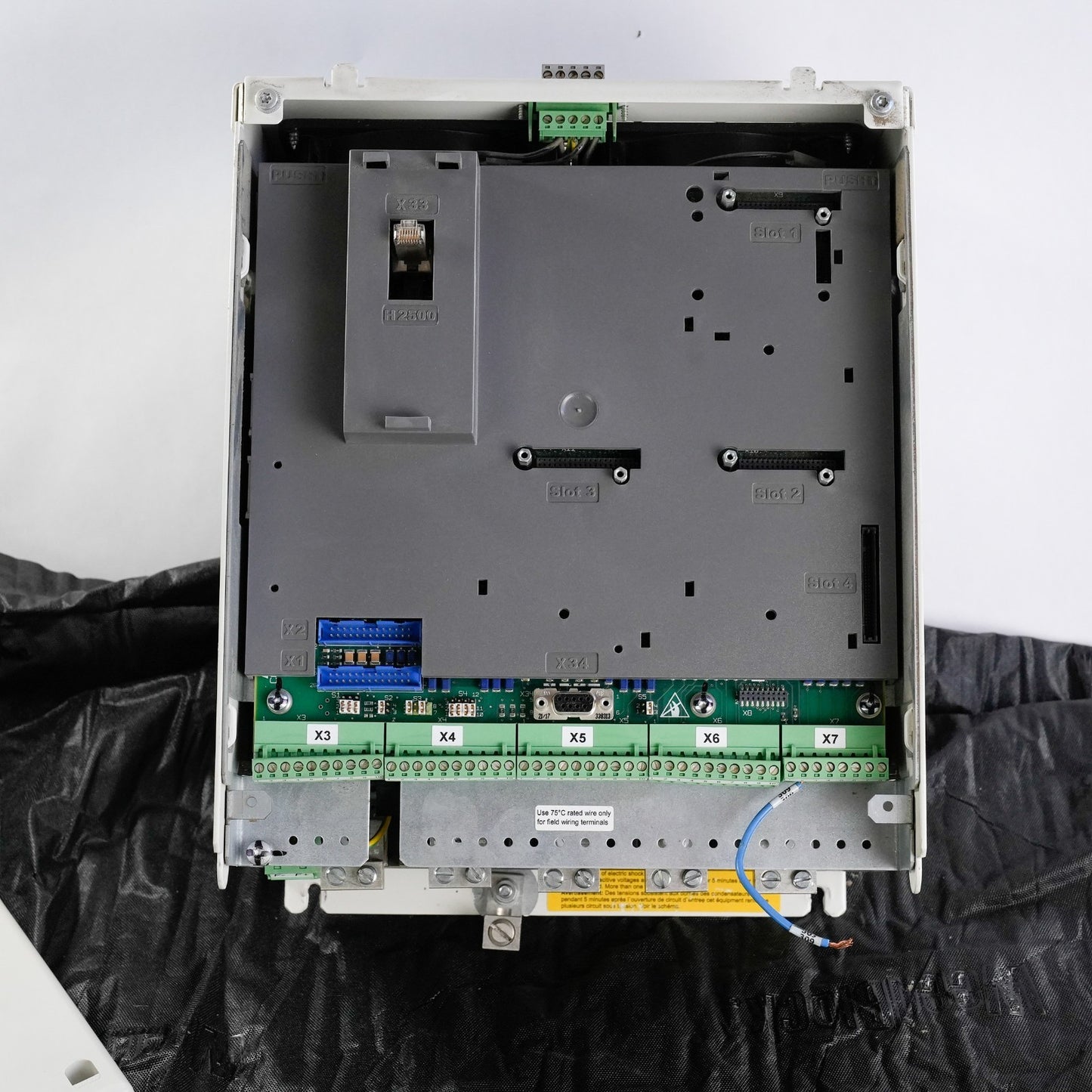 ABB DCS800-S02-0100-05-0 DC Drive / DCS800S020100050 SDCS-CON-4 20-40hp 240 480V