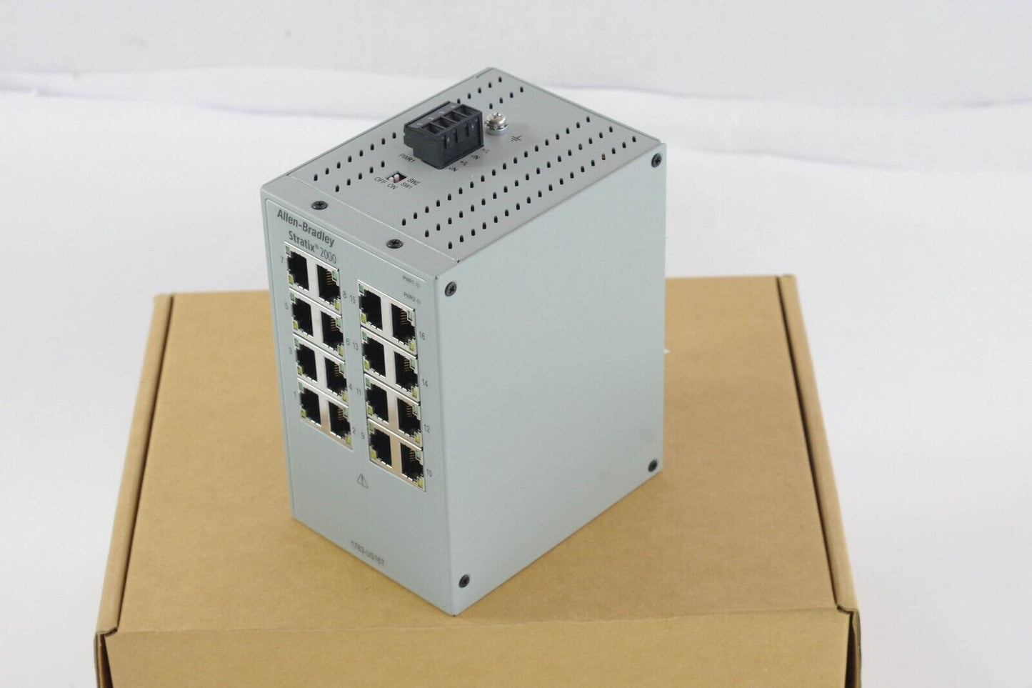 2020 Allen Bradley 1783-US16T Ser B Stratix 2000 Unmanaged Switch - Open Box