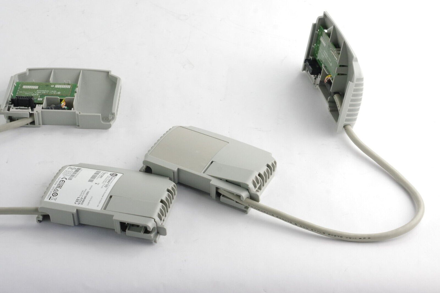 Allen Bradley 1769-CRR1 Ser A CompactLogix Right-to-Right 0.3M Expansion Cable