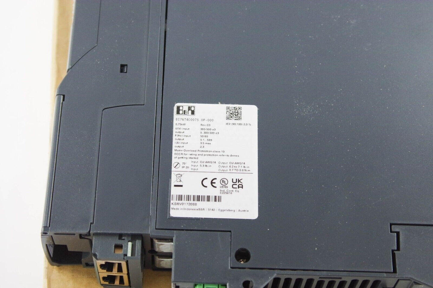B&R 8I76T400075.0P-000 / 8I76T4000750P000 ACOPOS Inverter 0.75kW 50/60Hz 3.5A
