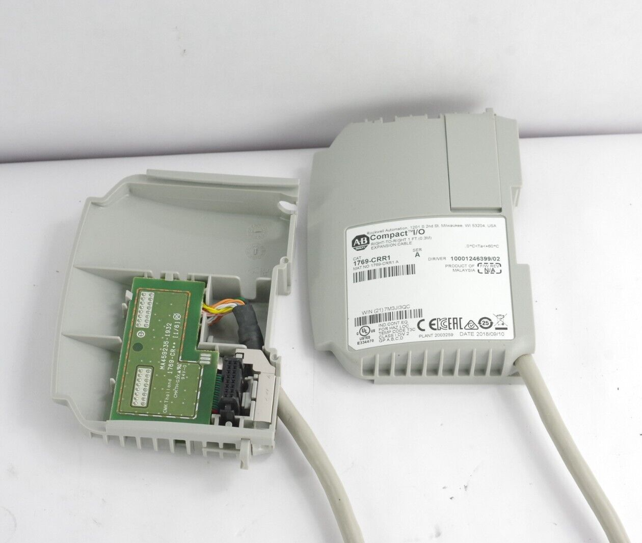 Allen Bradley 1769-CRR1 Ser A CompactLogix Right-to-Right 0.3M Expansion Cable