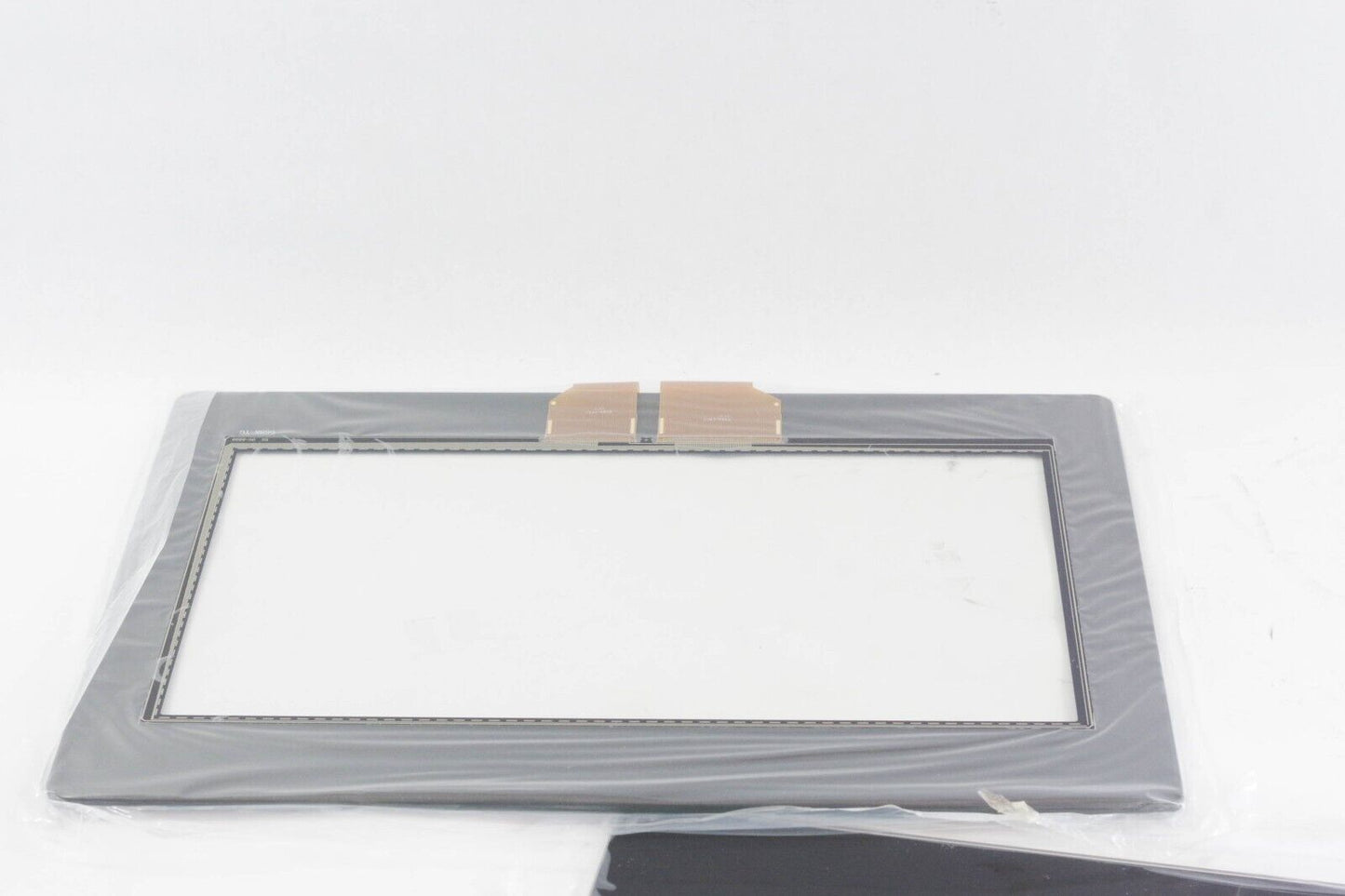 Allen Bradley VersaView 5400 Panel PC Replacement Glass 15.6in 6200P-15W