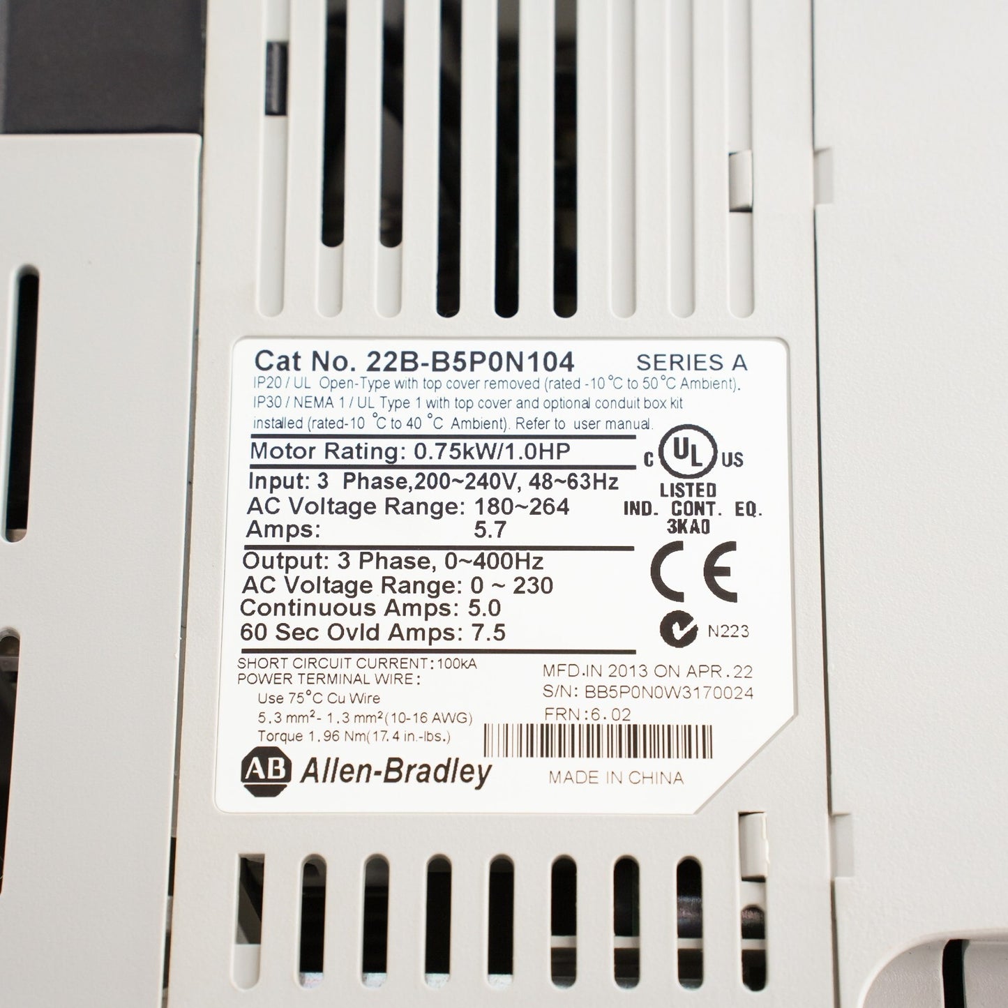Allen Bradley 22B-B5P0N104 /A Powerflex 40 AC Drive 200-240V 48-63HZ 3PH 5.7A