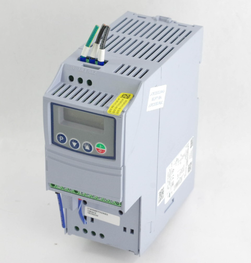 CFW300A07P3S2NB20 WEG Electric AC Drive 200-240vac CFW300