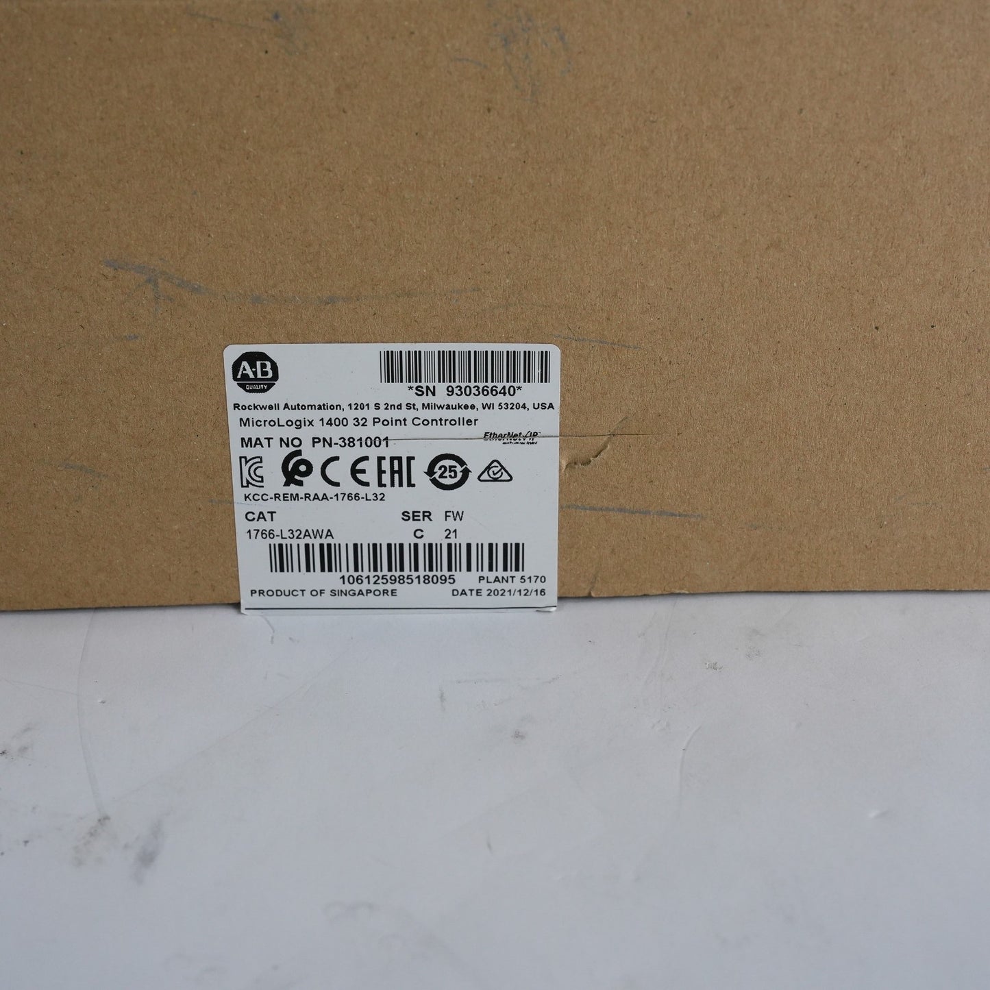 Allen Bradley 1766-L32AWA /C MicroLogix 1400 32-Point Controller - Open Box