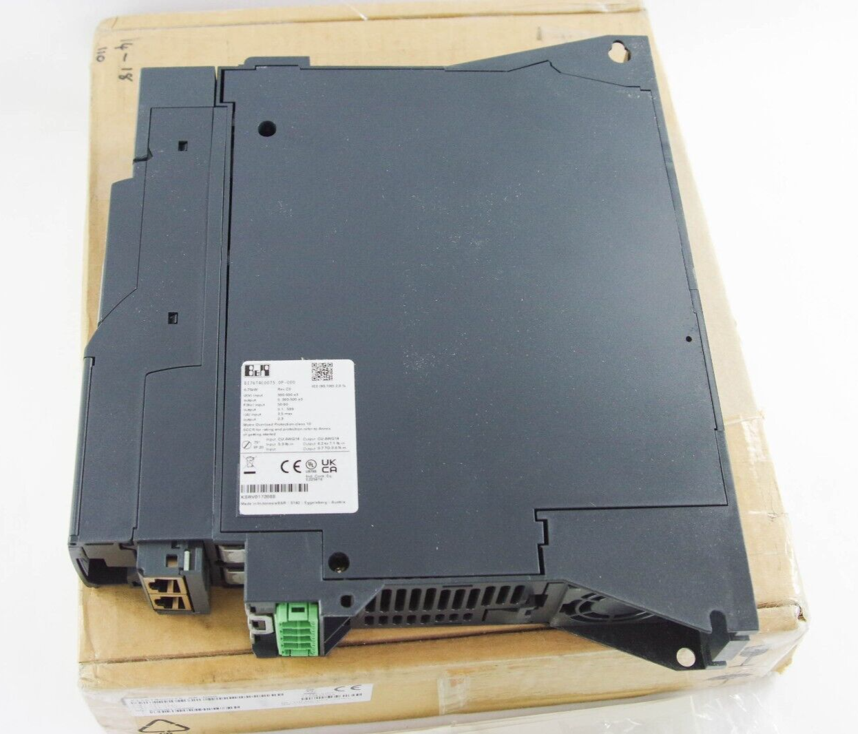 B&R 8I76T400075.0P-000 / 8I76T4000750P000 ACOPOS Inverter 0.75kW 50/60Hz 3.5A