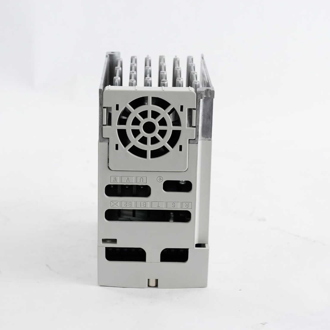CERUS Industrial Titan GS Series CI-001-GS4 AC Drive 480V 3.6A 3-Phase CI001GS4
