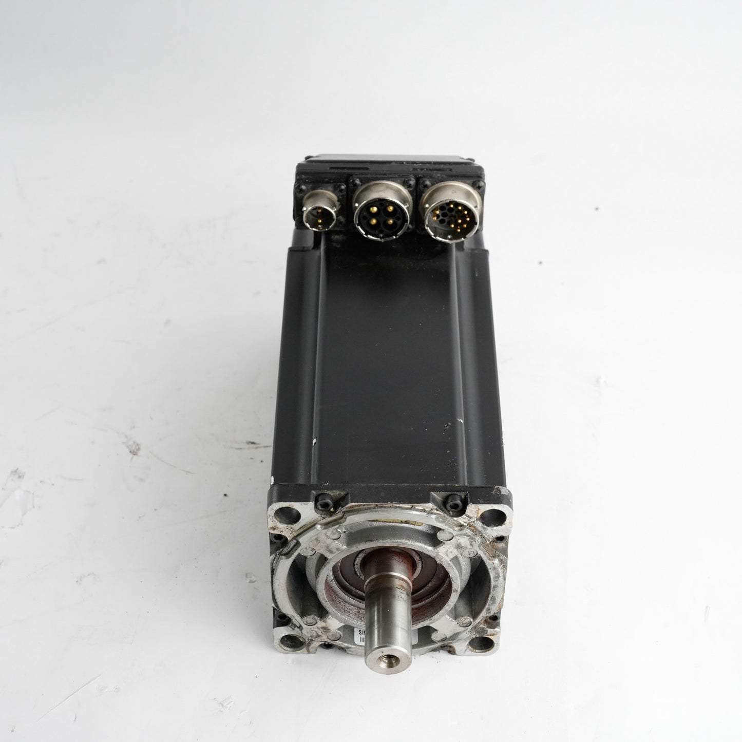 Allen Bradley MPL-A430H-MK24AA /A 3-Phase Servo Motor MPLA430HMK24AA