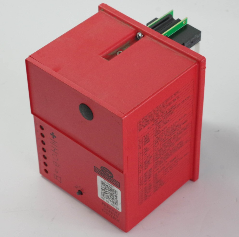 Fireye UV Self-Check Burner Control System YB110UVSC YB110IR - 3x For Parts