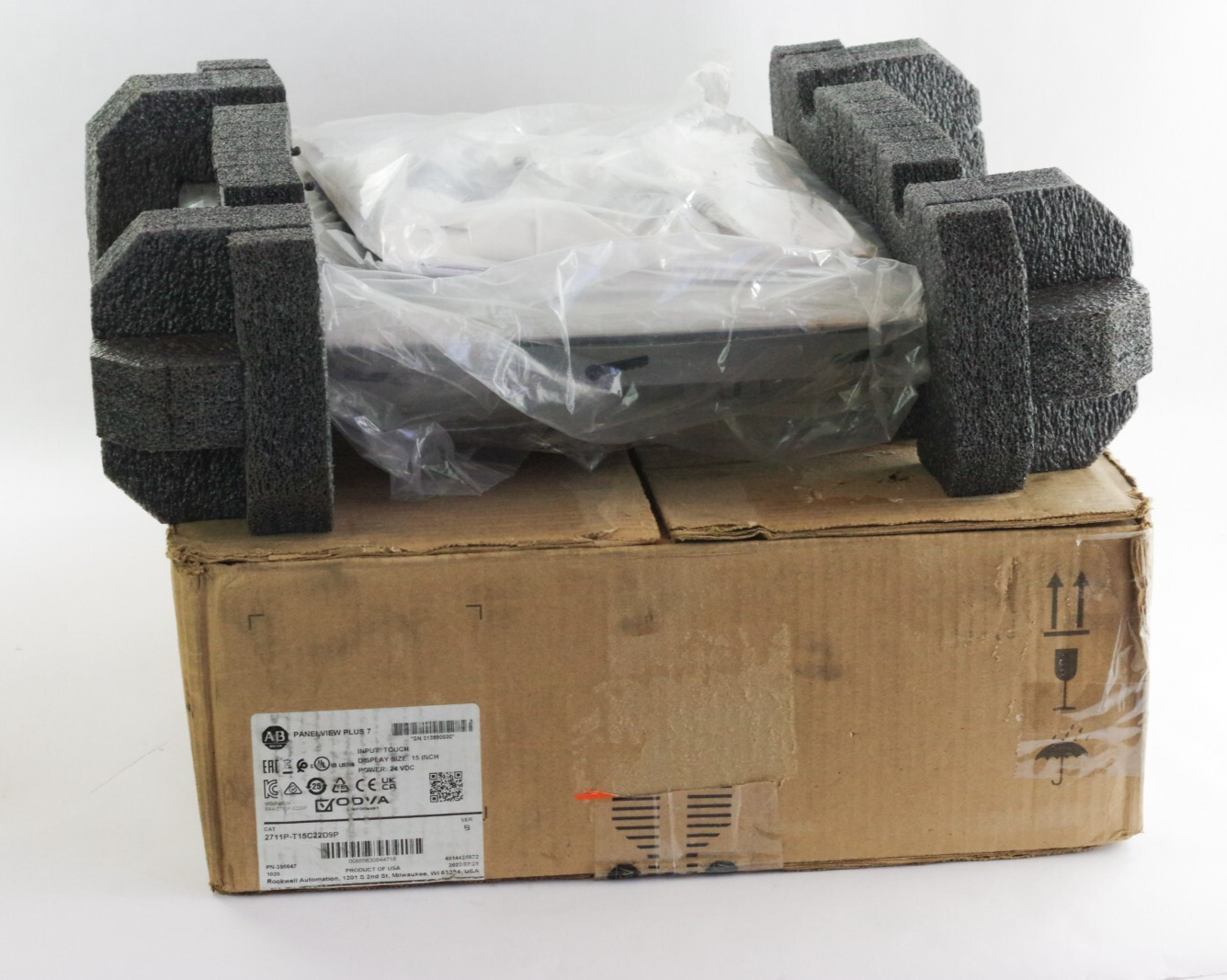 Allen Bradley 2711P-T15C22D9P /B PanelView Plus 7 Color Touch Terminal Open Box