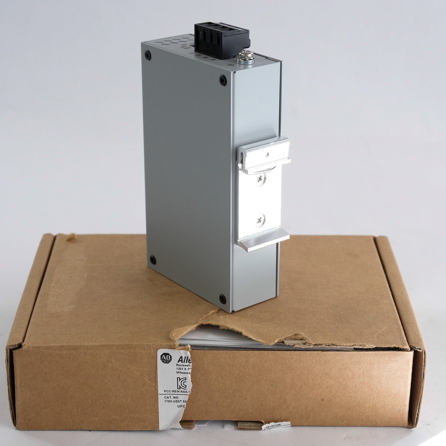 Allen Bradley 1783-US5T /B Stratix 2000 Ethernet Switch - Open Box