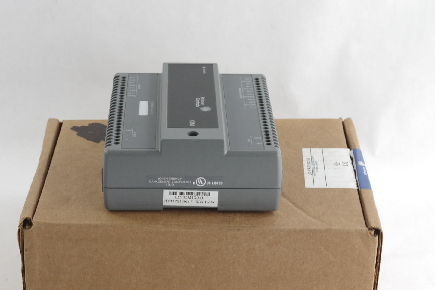 Johnson Controls LC-IOM100-0 Verasys Input/Output Controller - Open Box