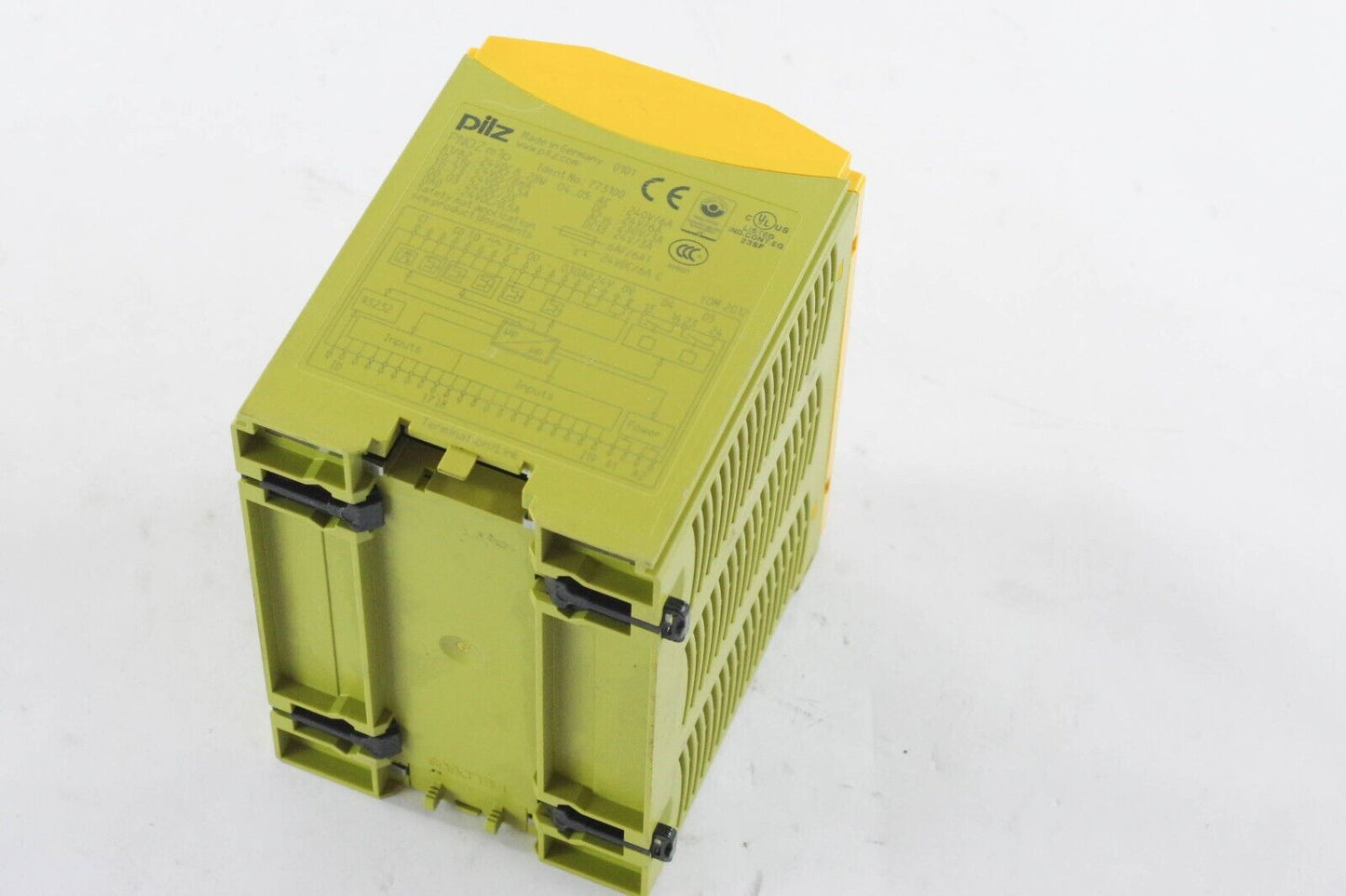 Pilz PNOZ m1p Safety Relay 24 VDC PNOZm1p 773100