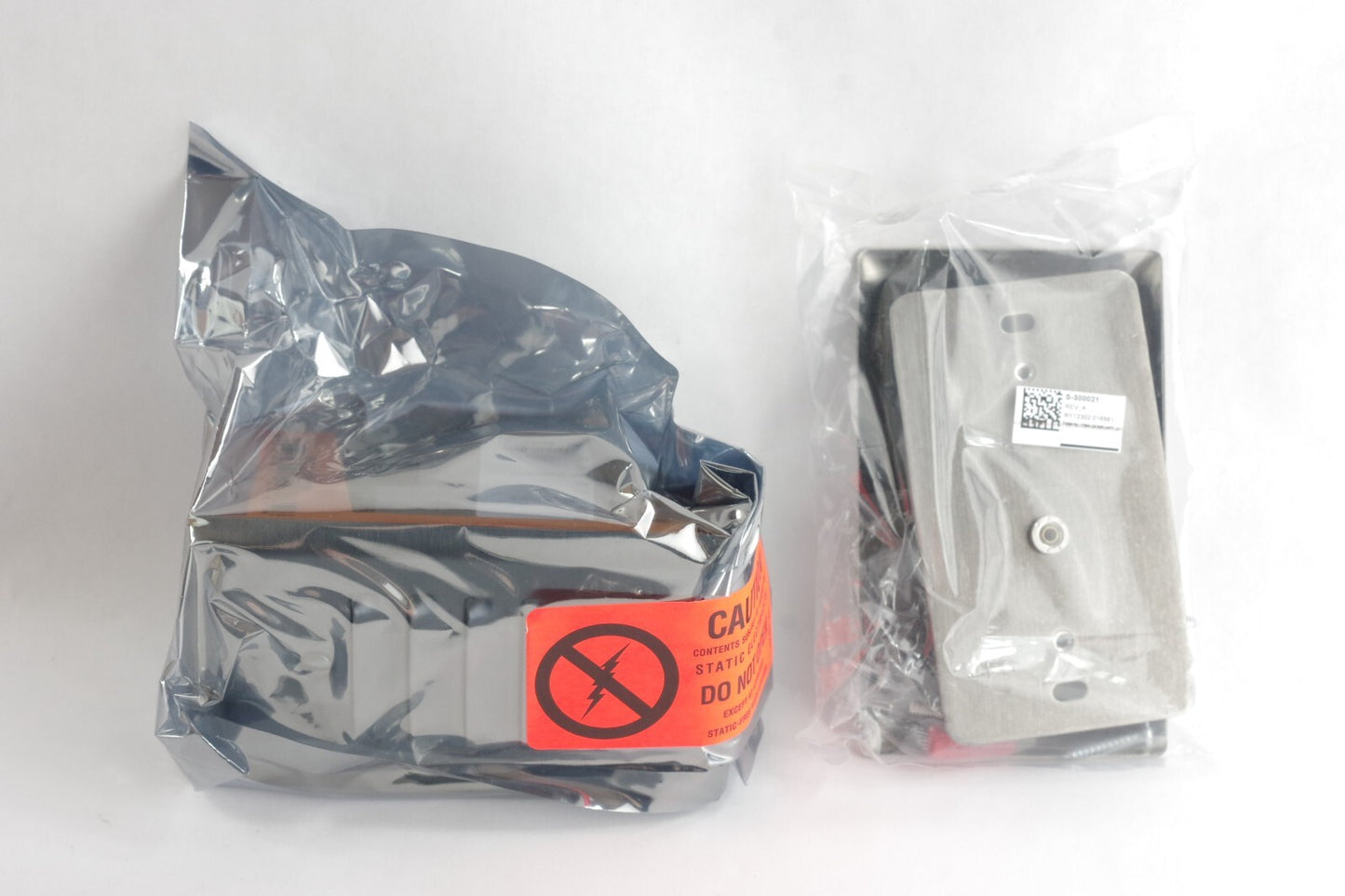Johnson Controls FMS2C-BT10 1RMT RM Press Mon RPM BACNET - Open Box