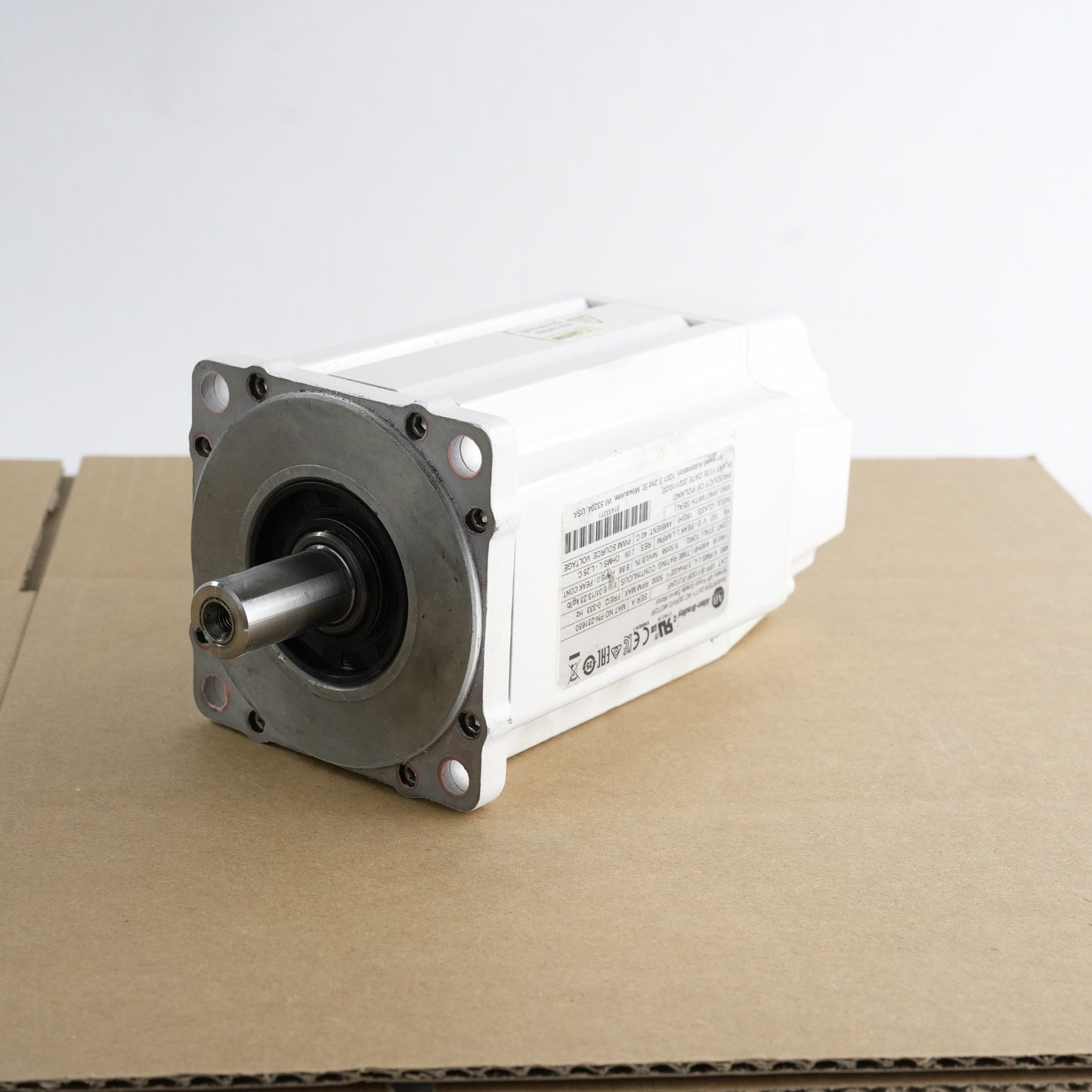 Allen Bradley VPF-B1153F-PJ12AF /A 5000 RPM 480V Inverter Duty AC Servo Motor