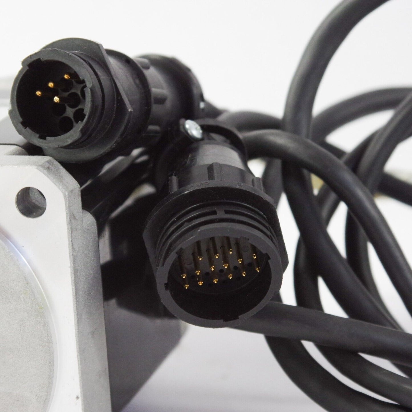 Allen Bradley TLY-A2530P-HJ62AA TL-Series TLY AC Rotary Servo Motor
