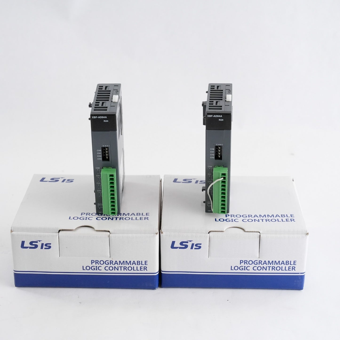 LS XBF-AD04A XBFAD04A Converter Unit Programmable Logic Controller