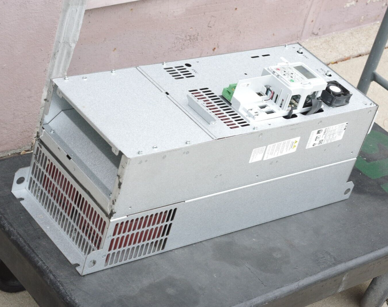Eaton DH1-34140DN-C21C PowerXL Drive 480V 3Ph 100HP 400Hz - No Cover