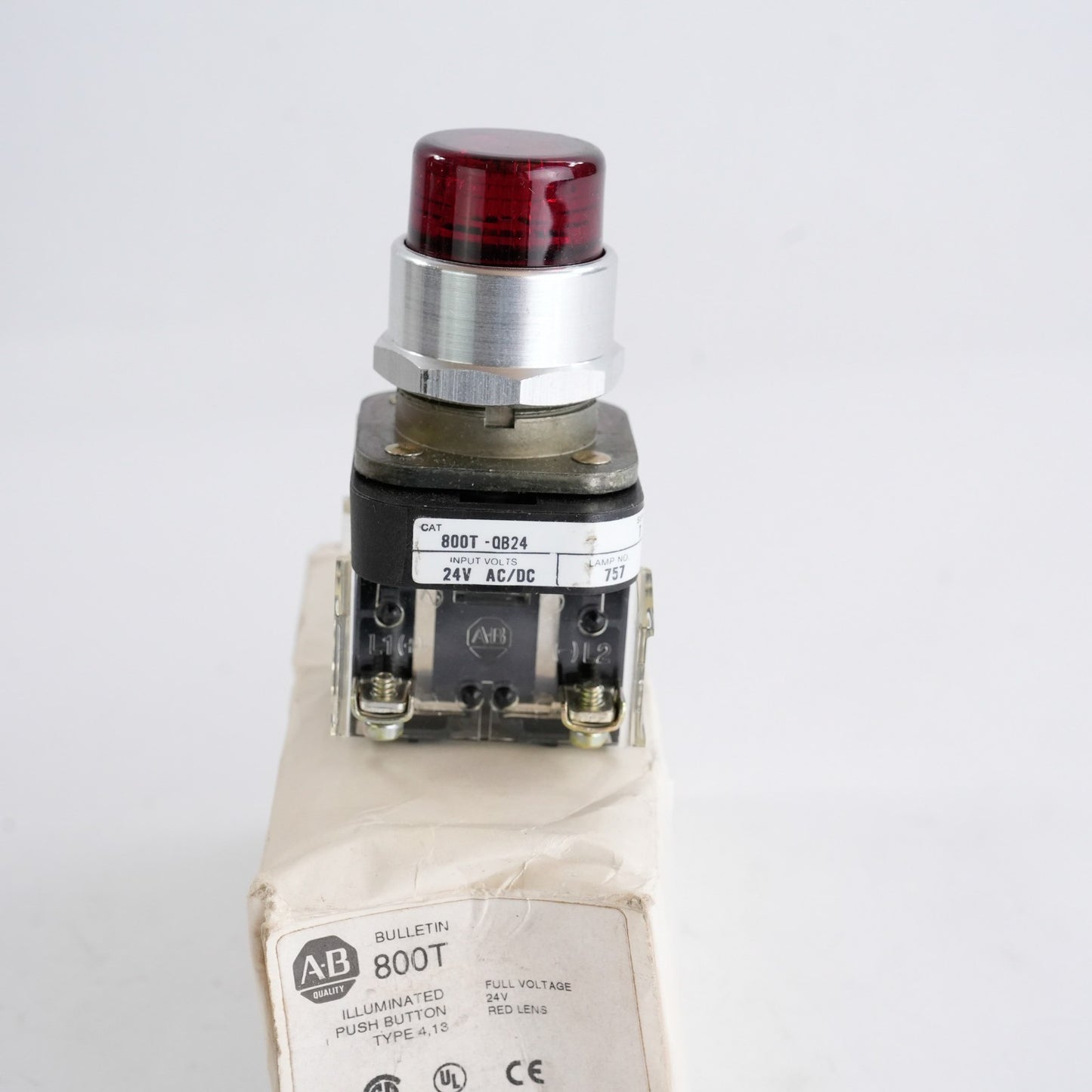 Allen Bradley 800T-QB24R /T Red Illuminated Pushbutton 800TQB24 - Open Box