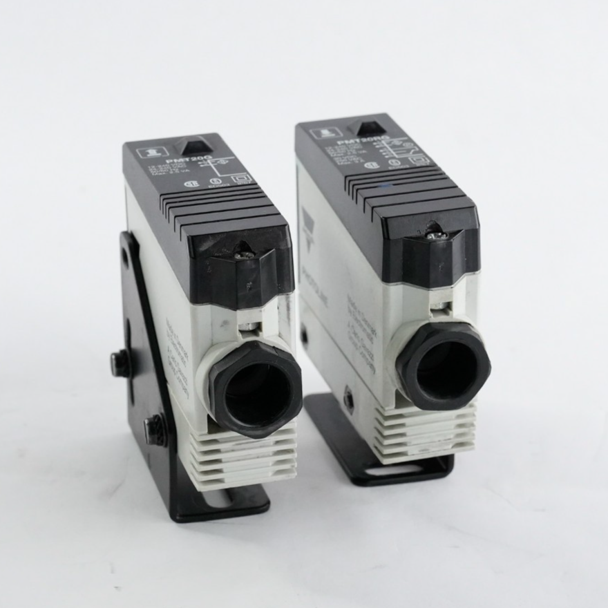 Carlo Gavazzi PMT20G Photoelectric Switch OVP