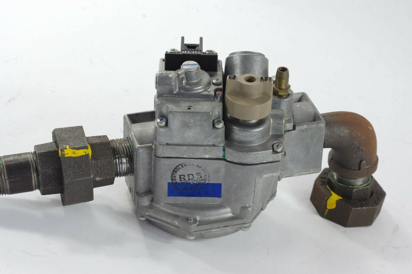 Robertshaw 5P6-5O1-5O2 7000DERHHC Natural Gas Valve NEMA 24VAC 700-059