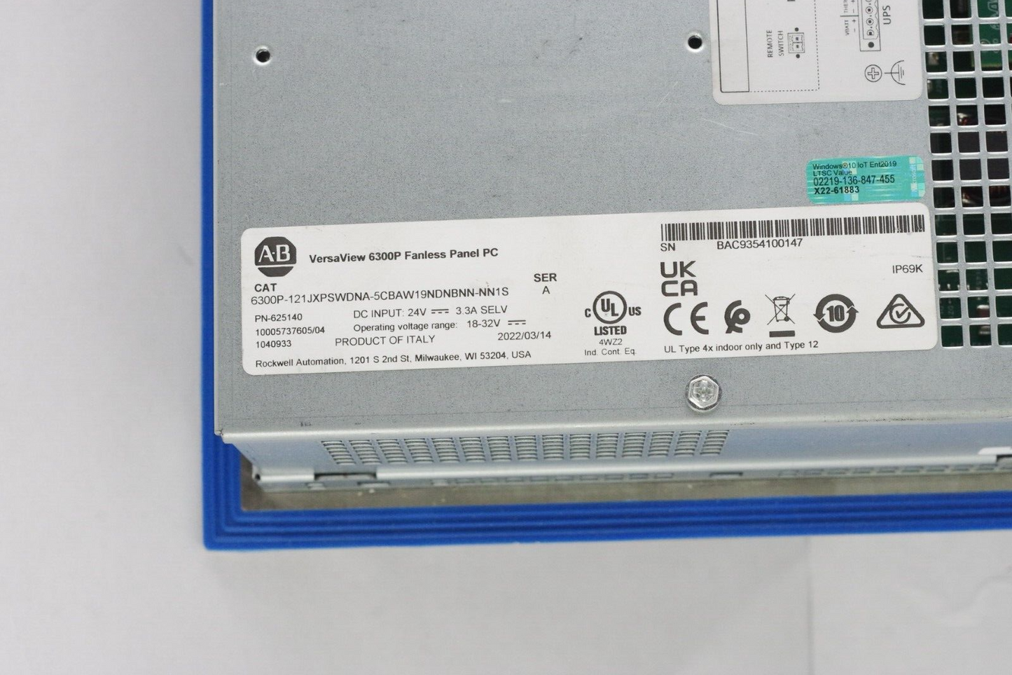 Allen Bradley VersaView 6300P-121JXPSWDNA-5CBAW19NDNBNN-NN1S Ser A Fanless PC