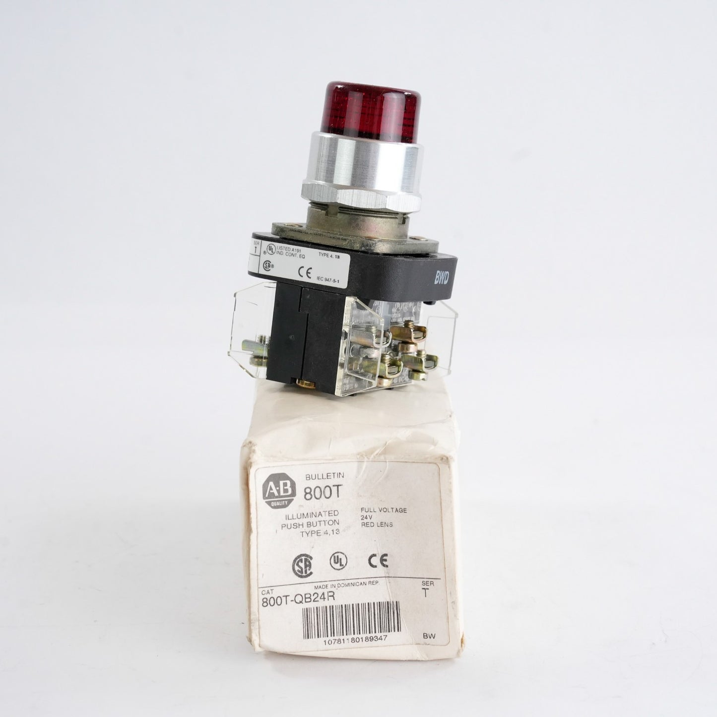 Allen Bradley 800T-QB24R /T Red Illuminated Pushbutton 800TQB24 - Open Box
