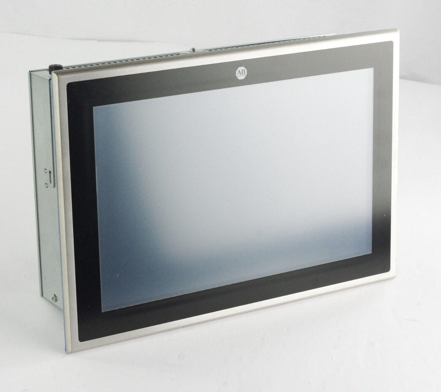 Allen Bradley VersaView 6300P-121JXPSWDNA-5CBAW19NDNBNN-NN1S Ser A Fanless PC